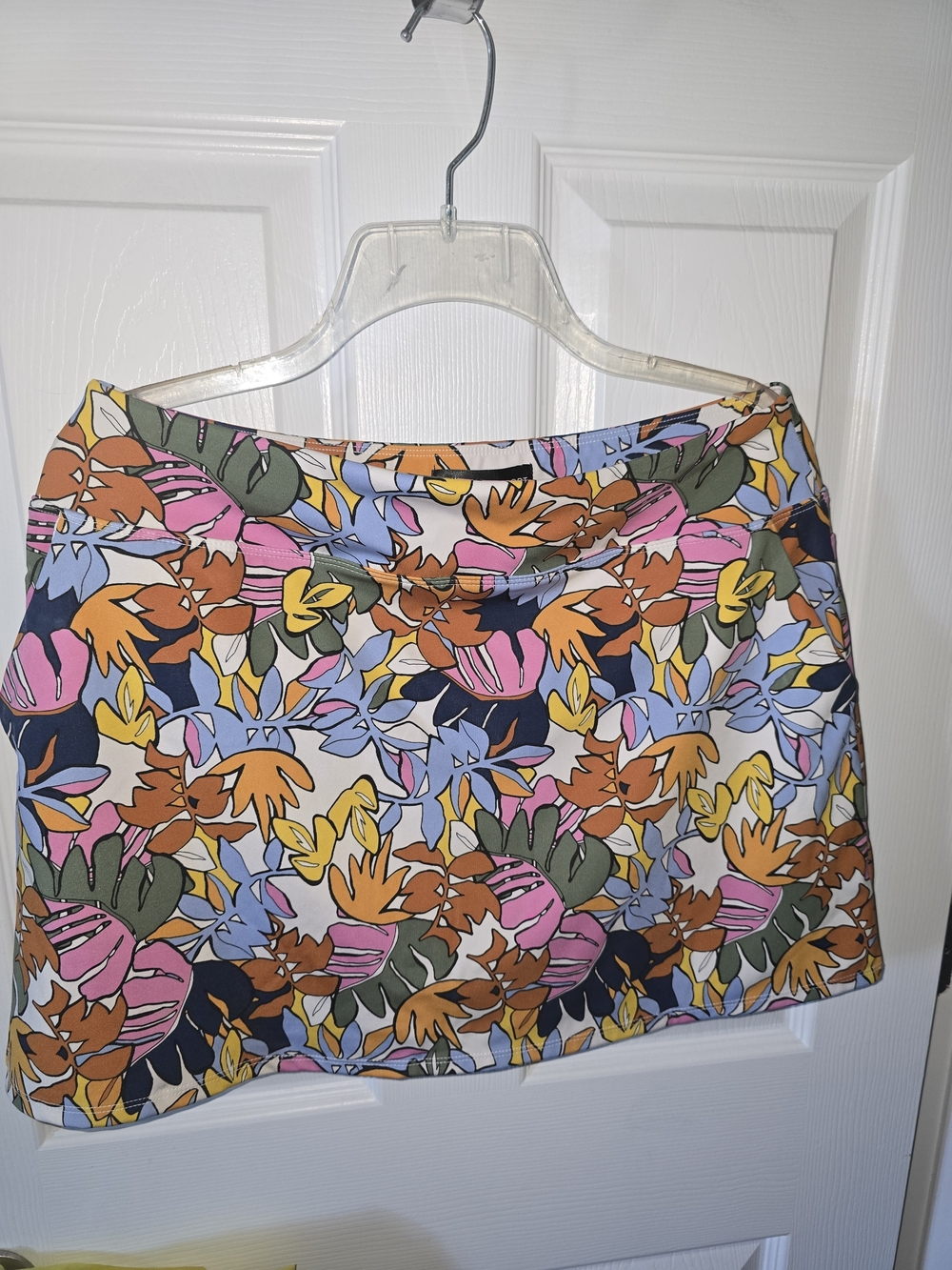 Floral Multicolor Women’s Athleisure Skort Size Large